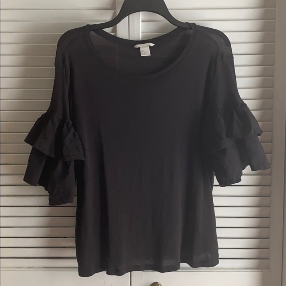 Black ruffle 3/4 sleeve blouse